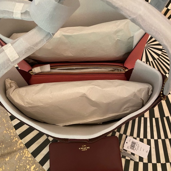 COACH HADLEY HOBO HANDBAG IN COLORBLOCK - Picture 7 of 9